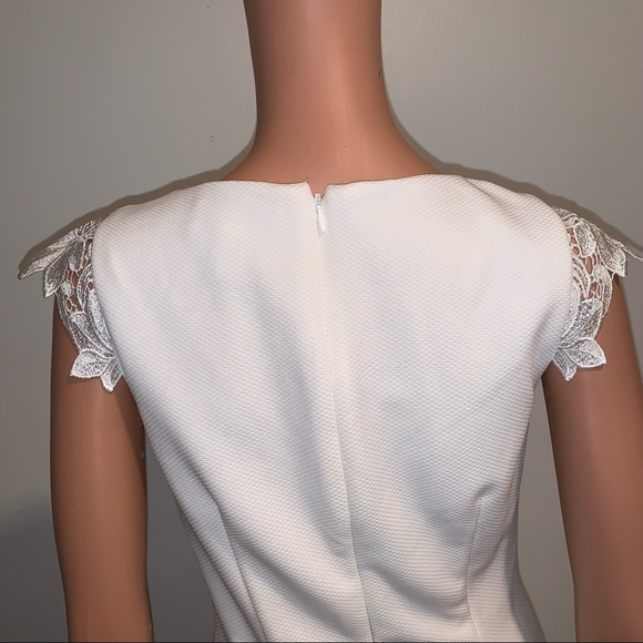 BELLE BADGLEY MISCHKA Formal Appliqué Sheath Dress - Picture 10 of 16